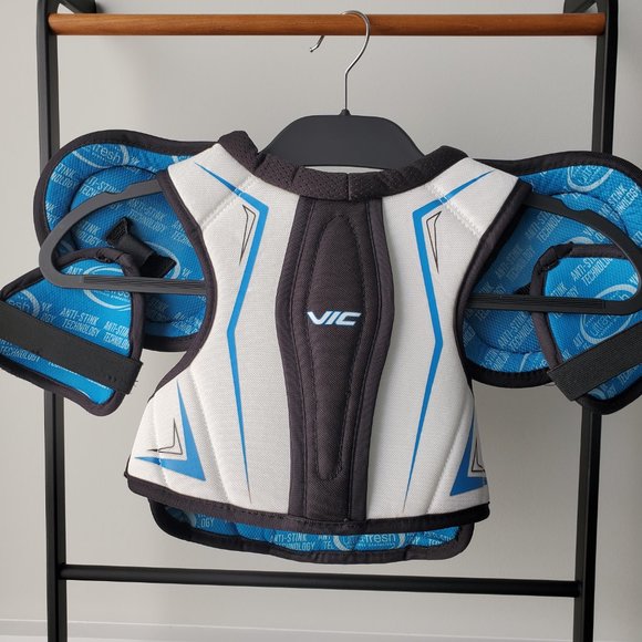 Kids VIC Hockey Shoulder Pads V2.0 - Picture 2 of 6